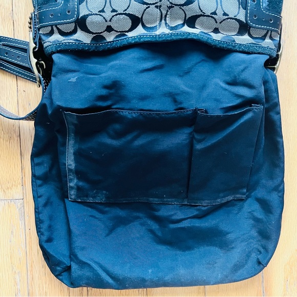 Vintage Coach Large Shoulder Bag Black Leather Signature C Classic EUC - Picture 10 of 11